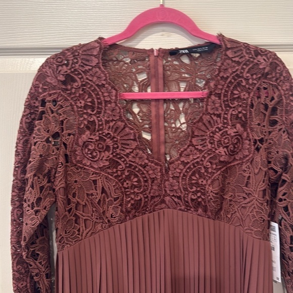 Zara NWT lace pleated dress, large - Picture 3 of 10